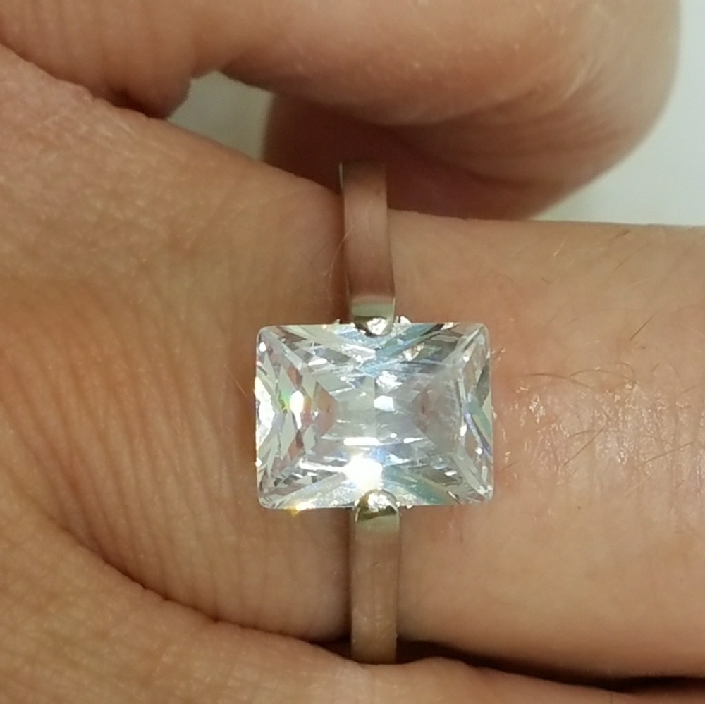 NWT Rectangle Cz Engagement Ring Size 9 - Picture 4 of 8